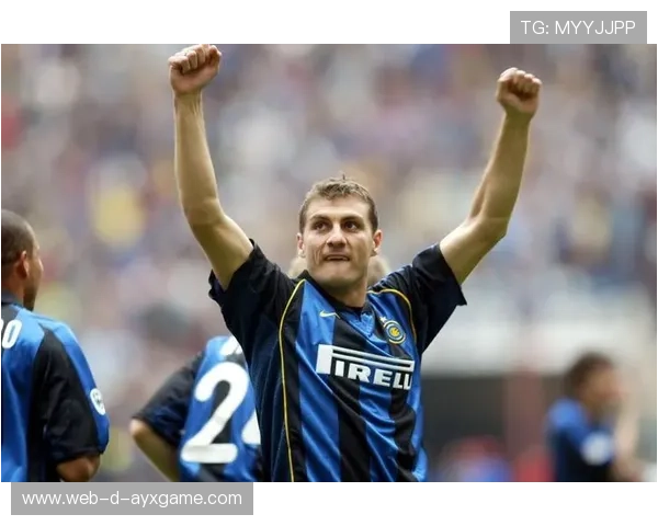 AC米兰盯梅西式低重心大脑——未来足球战术新标杆