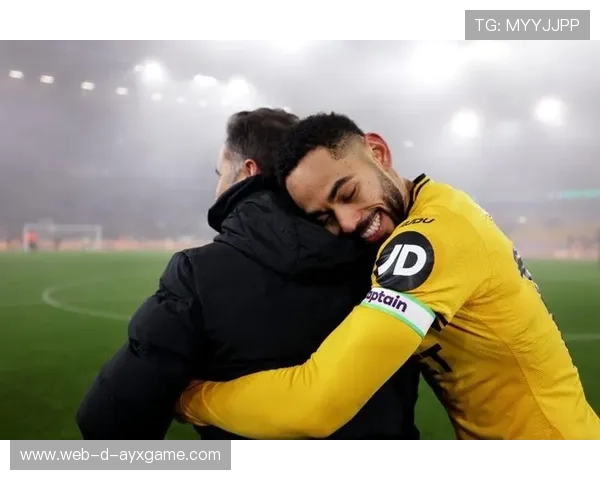 佩雷拉已经从狼队官宣下课，国安未来要是换帅，可以考虑请他，佩雷拉执教国足